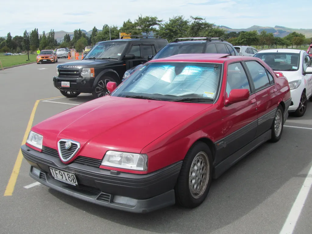 Alfa Romeo 164