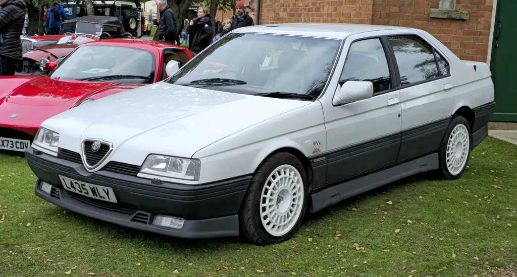 Alfa Romeo 164