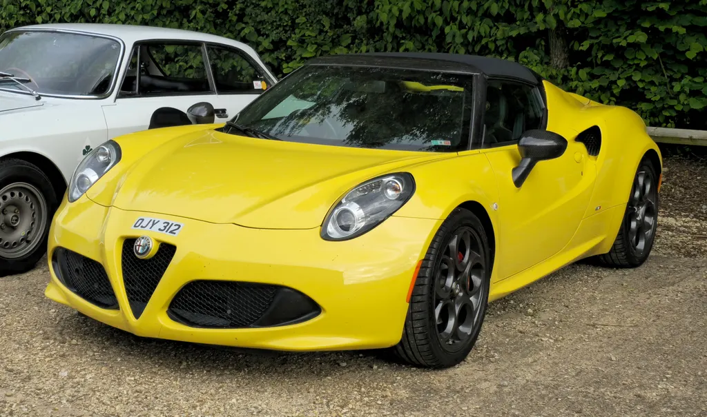 Alfa Romeo 4C