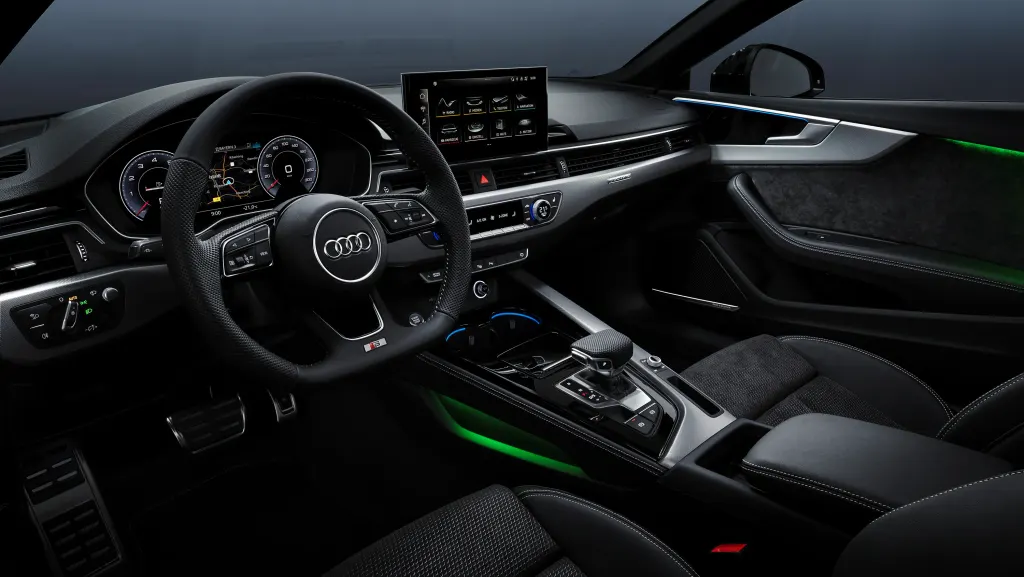 Audi A5 cargo area