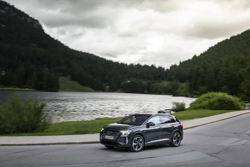 Audi Q4