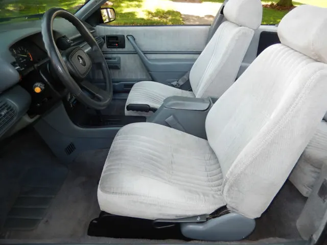 Chevrolet Cavalier Convertible cargo area