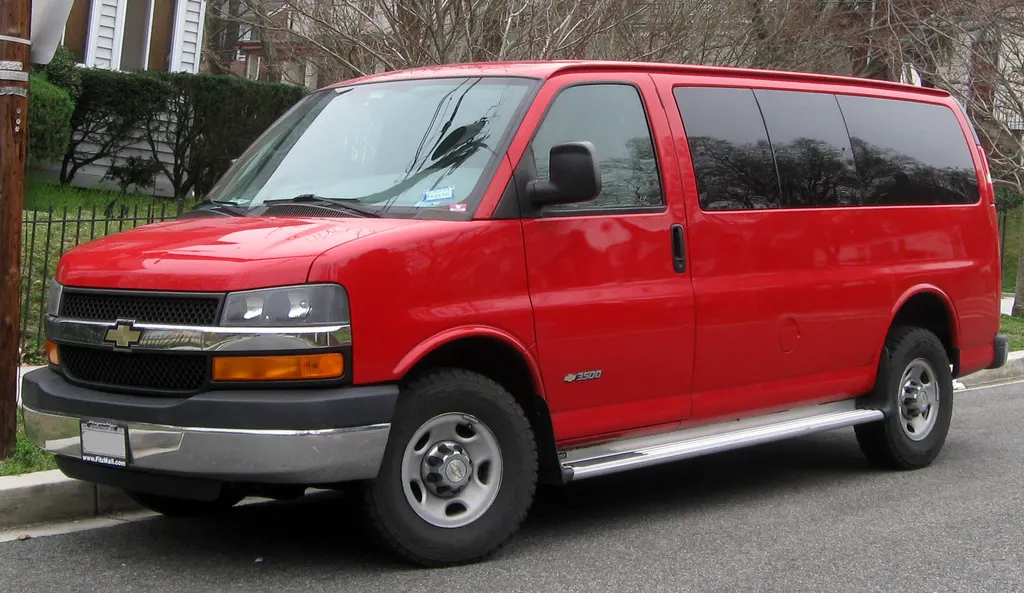 Chevrolet Express 3500 Passenger