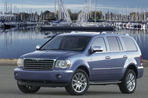 Chrysler Aspen (2007–2009)