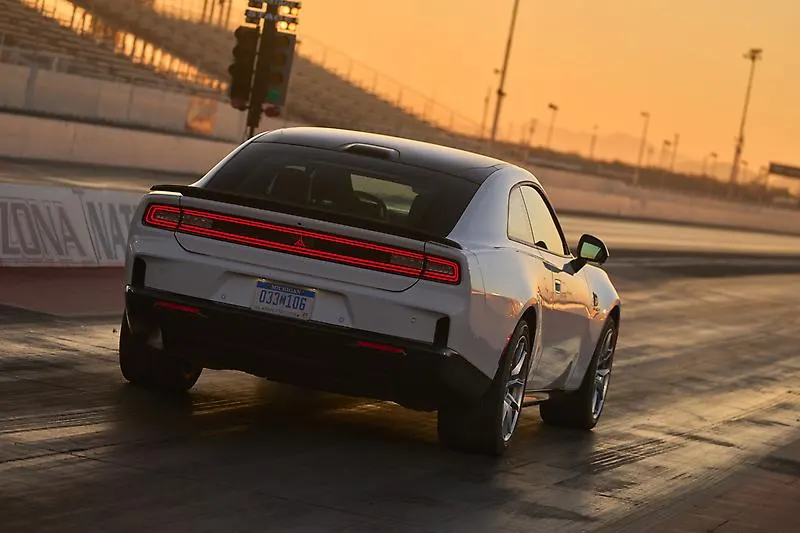 Dodge Charger Daytona Scat Pack 305/35ZR20