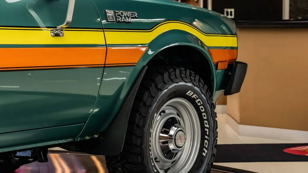 Dodge Power Ram 50