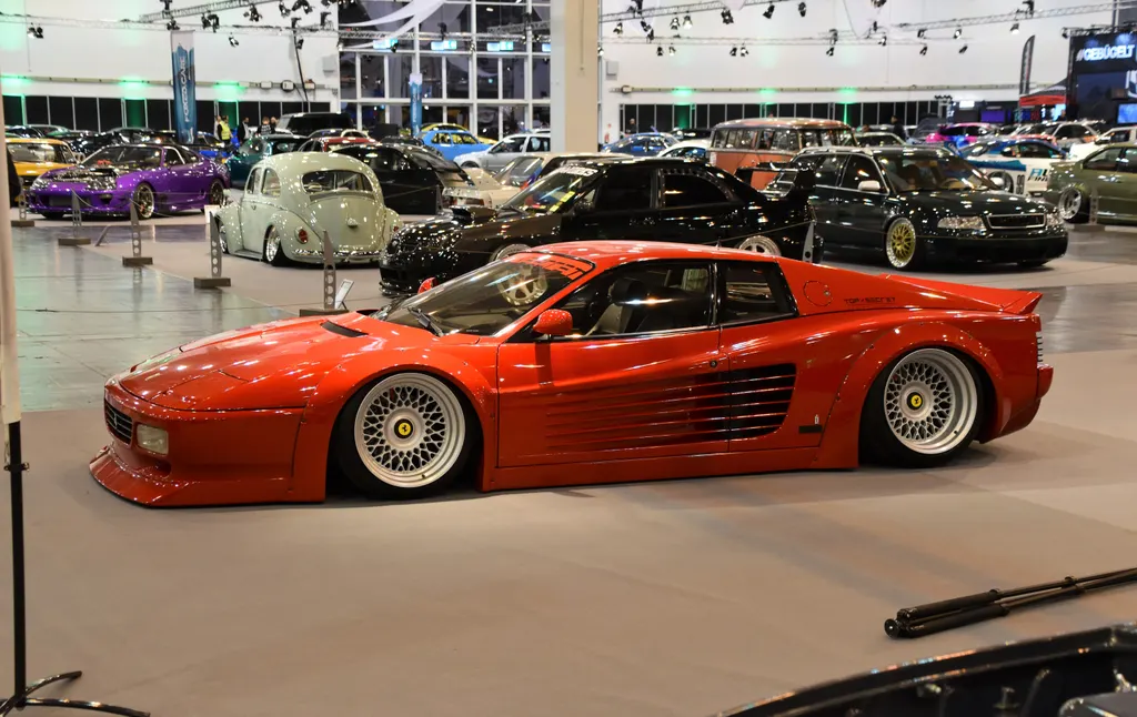 Ferrari 512