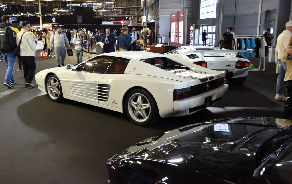 Ferrari 512