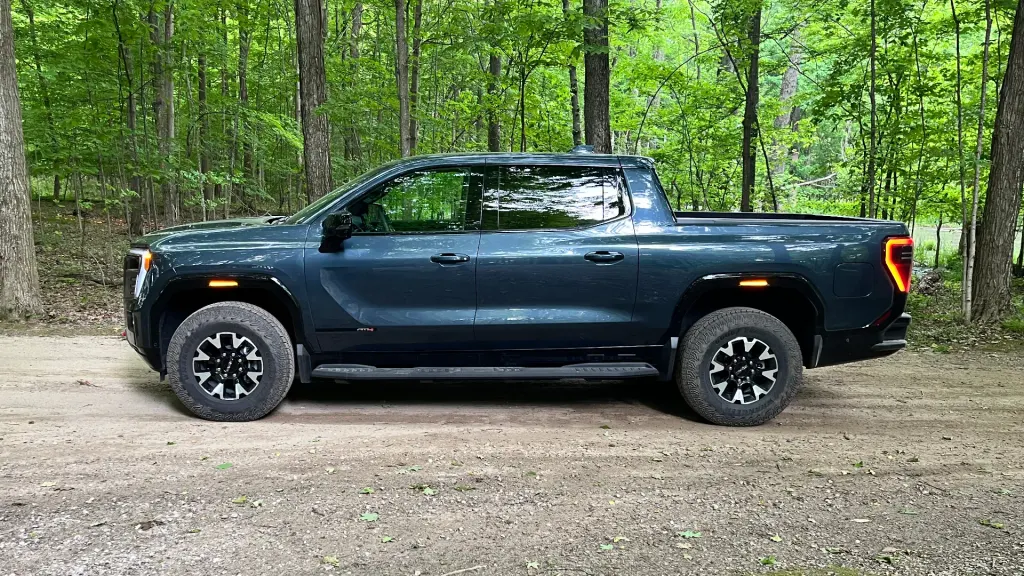 GMC Sierra EV 20-mod battery, 19kW 15-mode charger