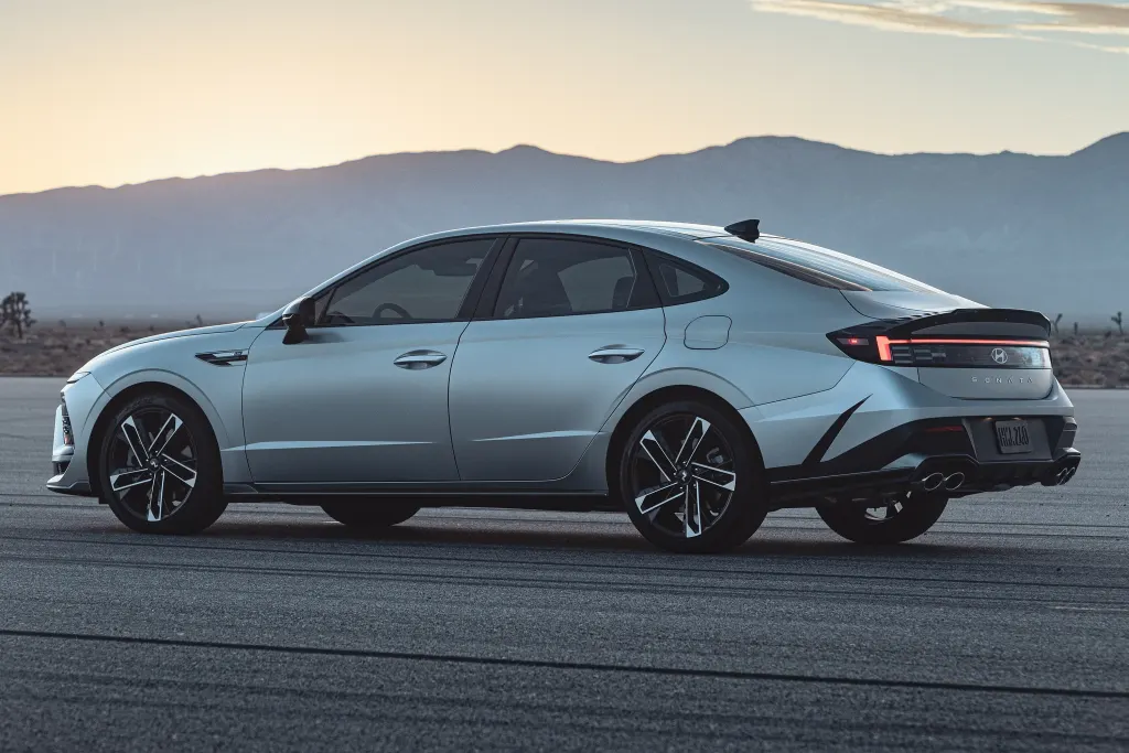 Hyundai Sonata w/Stop-Start