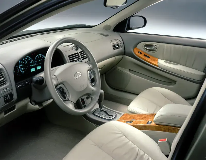 Infiniti I35 cargo area