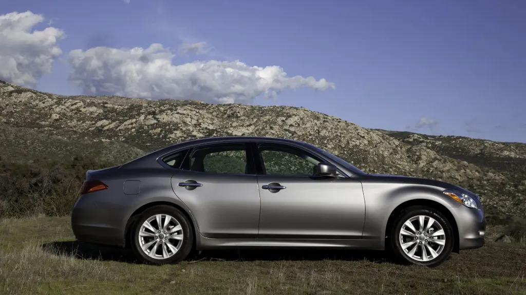 Infiniti M37x
