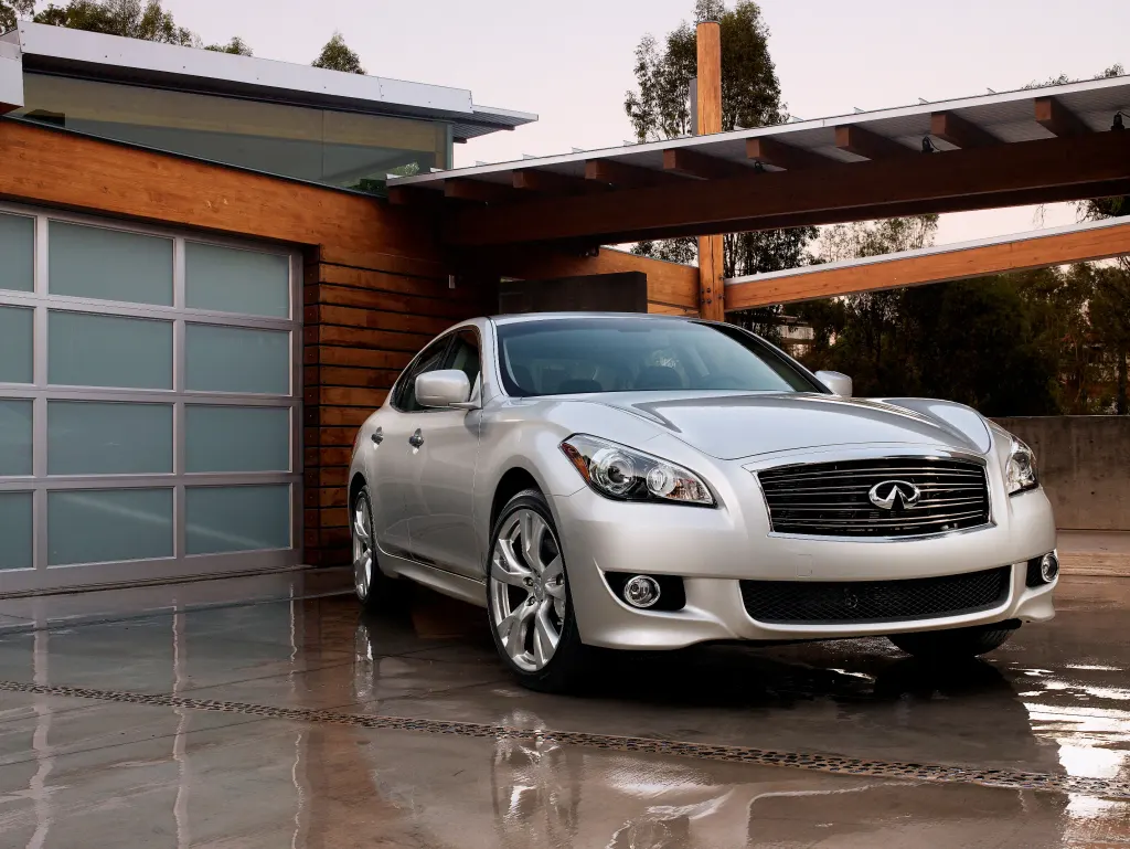 Infiniti M37x