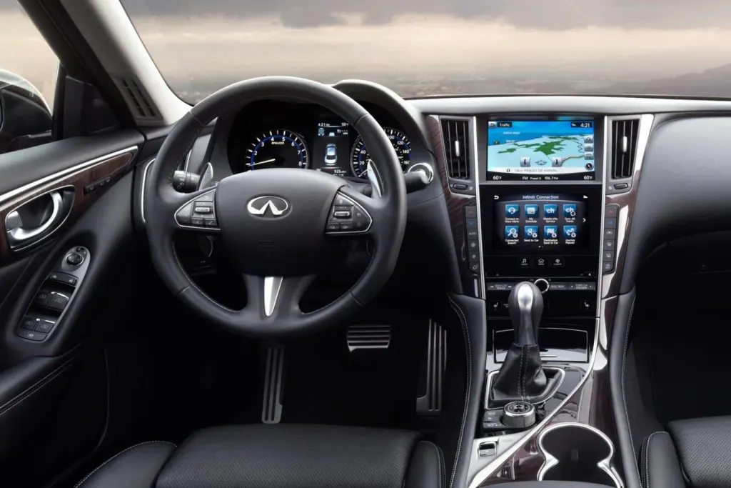 Infiniti Q50S cargo area