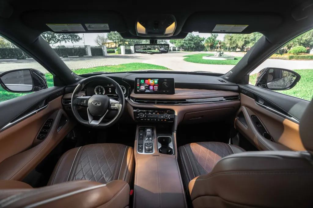 Infiniti QX60 cargo area