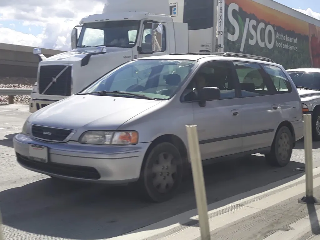 Isuzu Oasis
