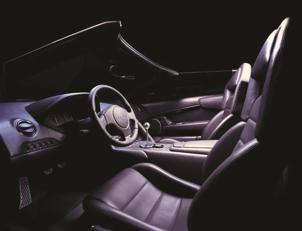 Lamborghini Murciélago Roadster cargo area