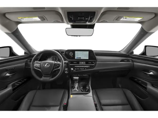 Lexus ES 250 cargo area