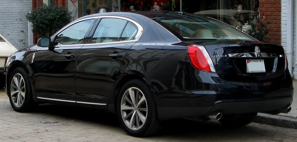 Lincoln MKS