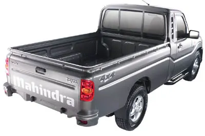 Mahindra TR40 cargo area