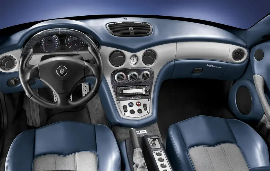 Maserati Spyder cargo area