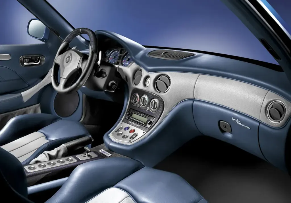 Maserati Spyder cargo area