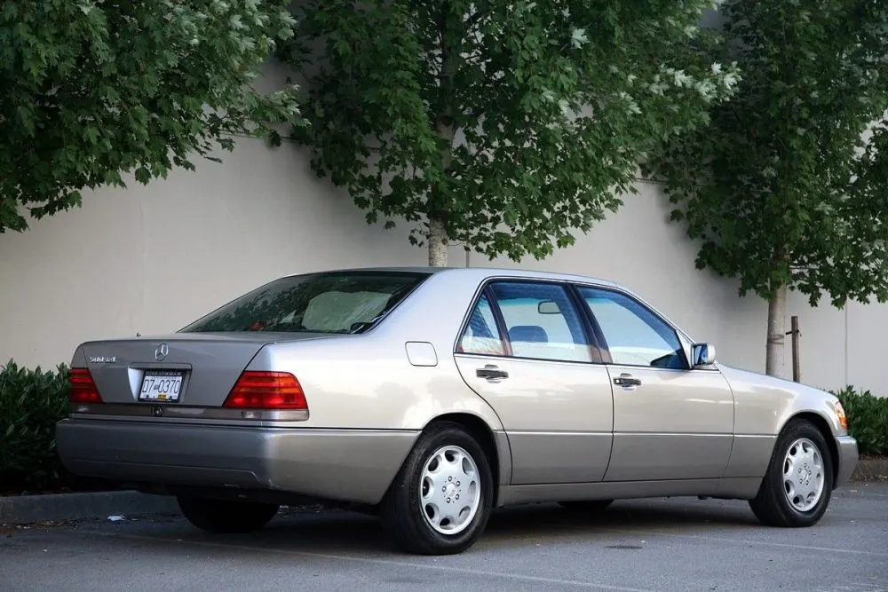 Mercedes-Benz 400