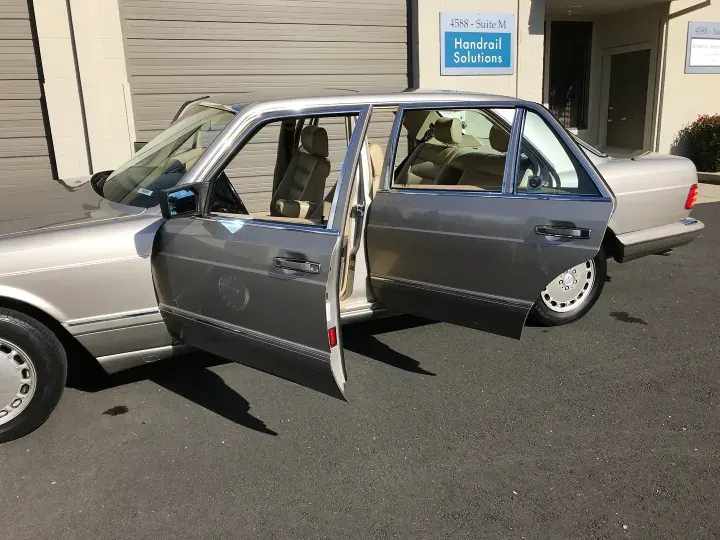 Mercedes-Benz 420