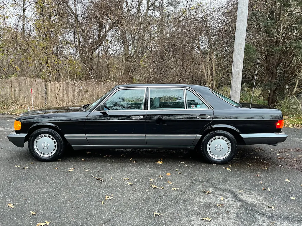 Mercedes-Benz 420