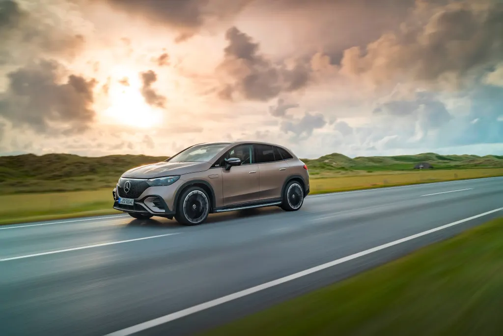 Mercedes-Benz EQE SUV