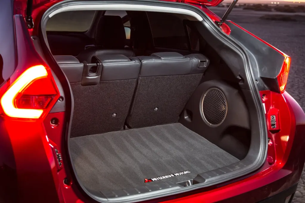 Mitsubishi Eclipse Cross cargo area