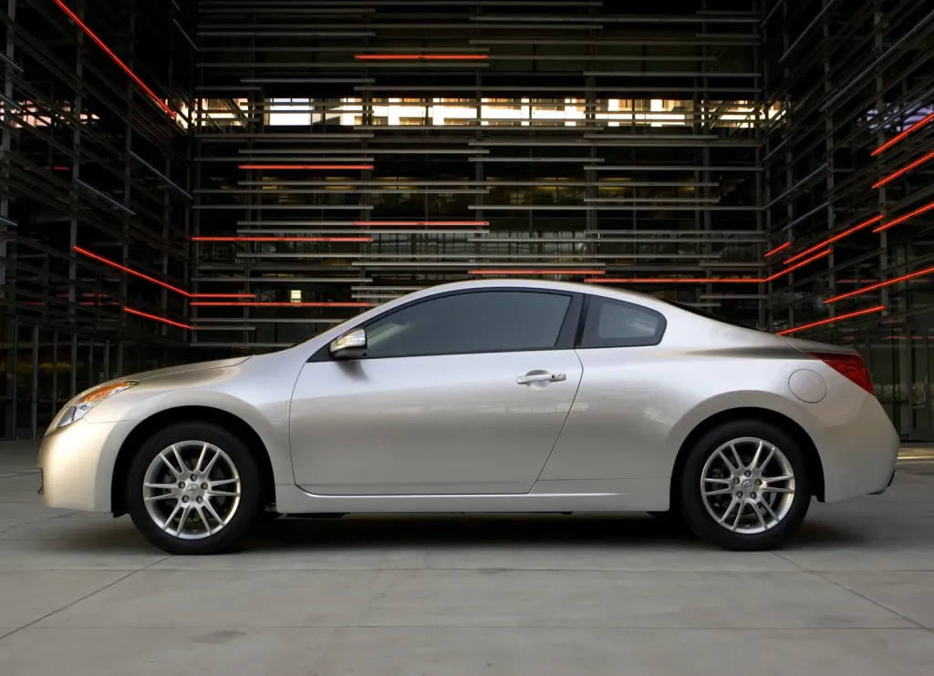 Nissan Altima Coupe