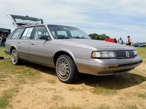 Oldsmobile Ciera Wagon (1996–1996)