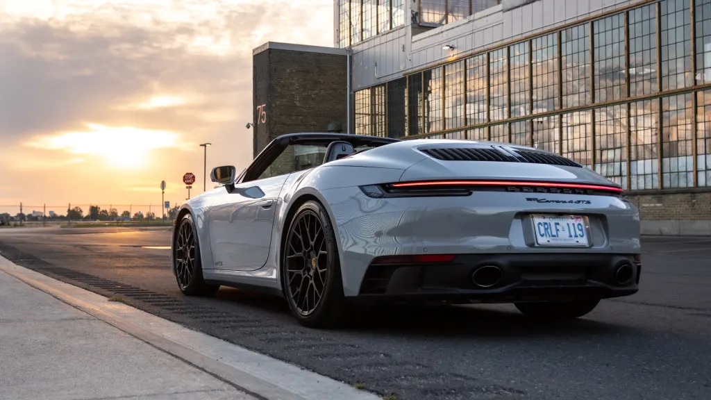 Porsche 911 Carrera 4 GTS Cabriolet