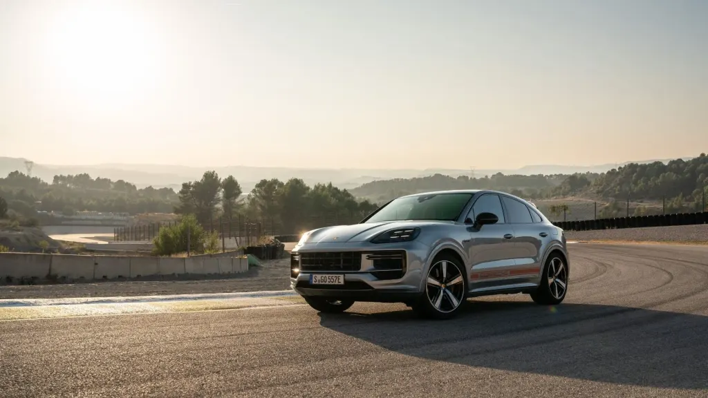 Porsche Cayenne Turbo E-Hybrid Coupe
