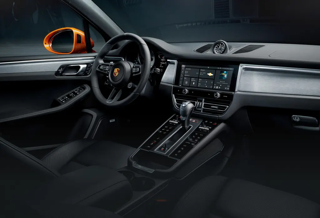 Porsche Macan S cargo area