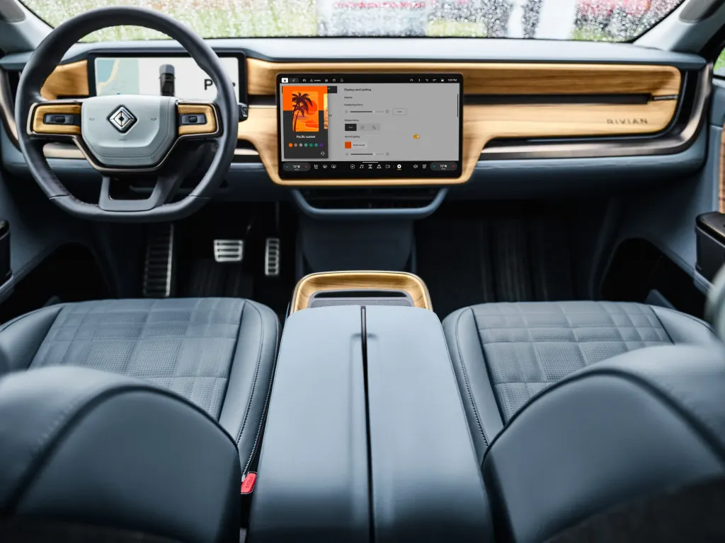 Rivian R1T Dual Max (22in) cargo area