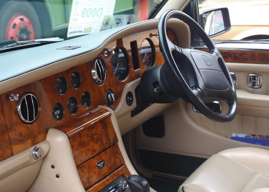 Rolls-Royce Brooklands cargo area