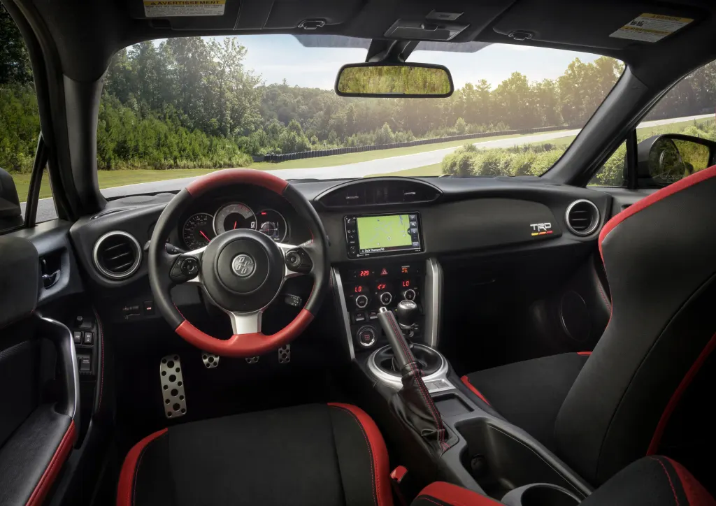 Toyota 86 cargo area