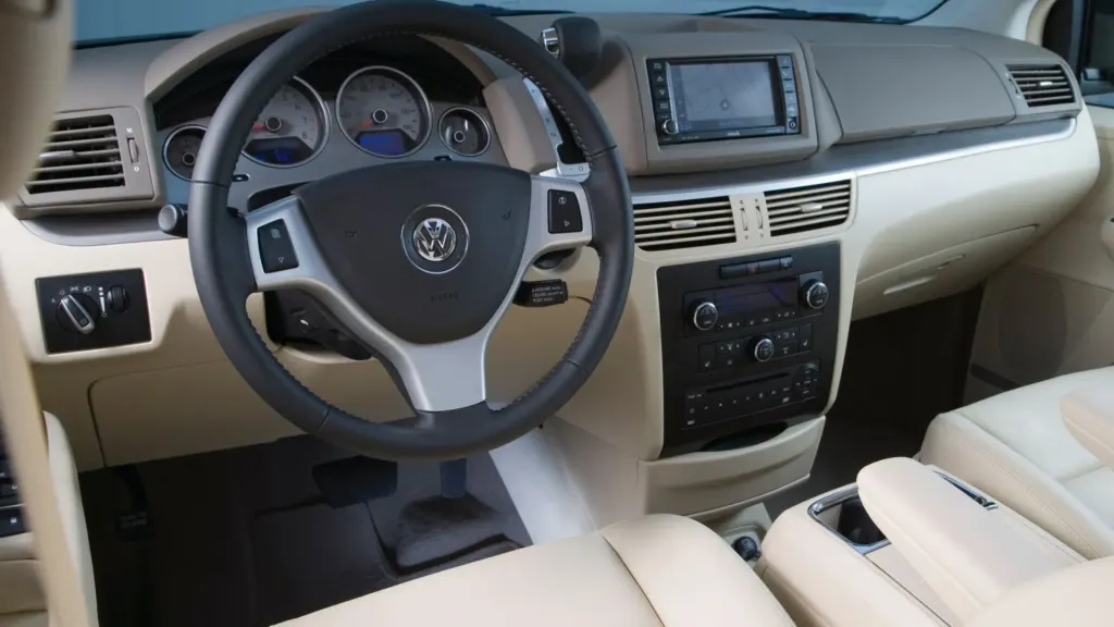 Volkswagen Routan cargo area