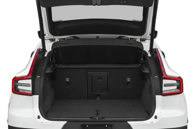 Volvo EC40 cargo area
